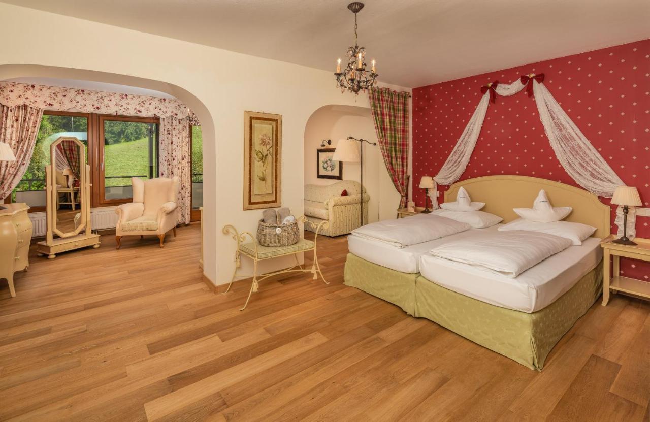 Royal Hotel Hinterhuber リスコネ エクステリア 写真
