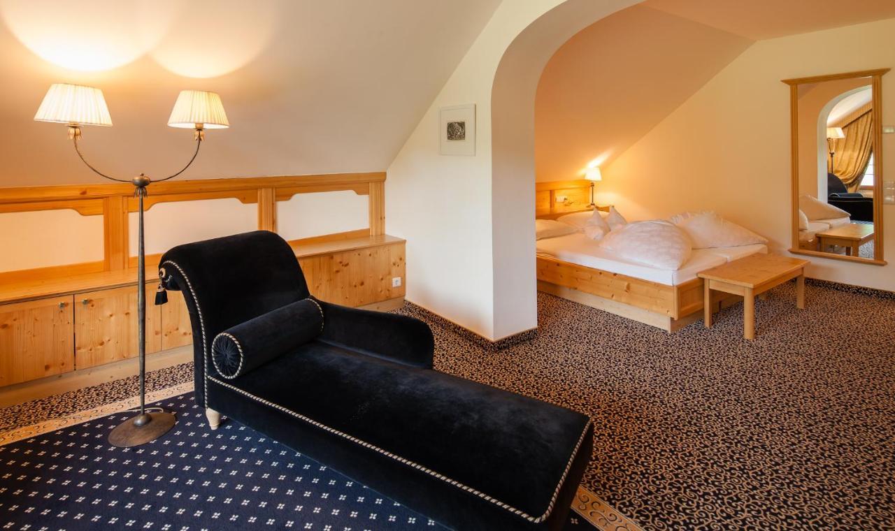 Royal Hotel Hinterhuber リスコネ エクステリア 写真