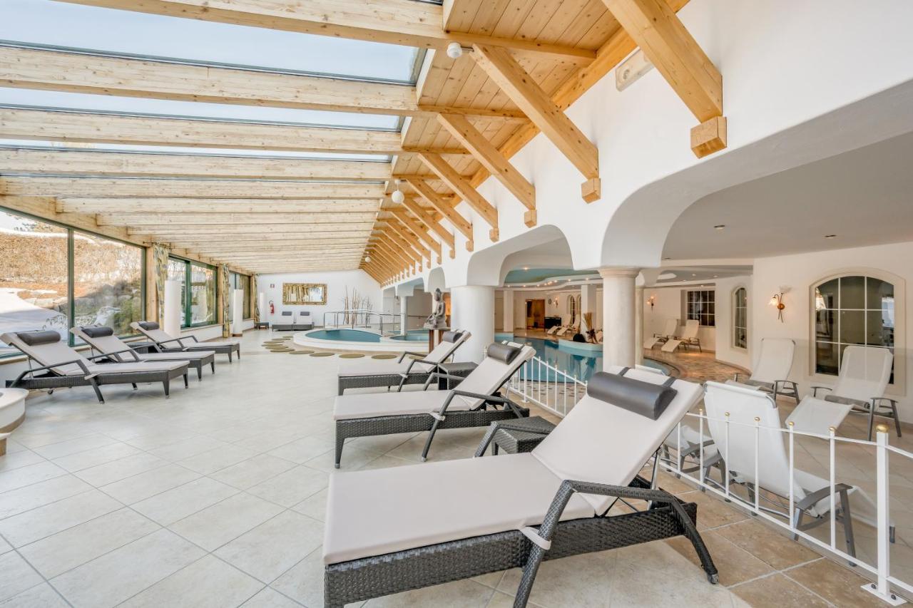 Royal Hotel Hinterhuber リスコネ エクステリア 写真