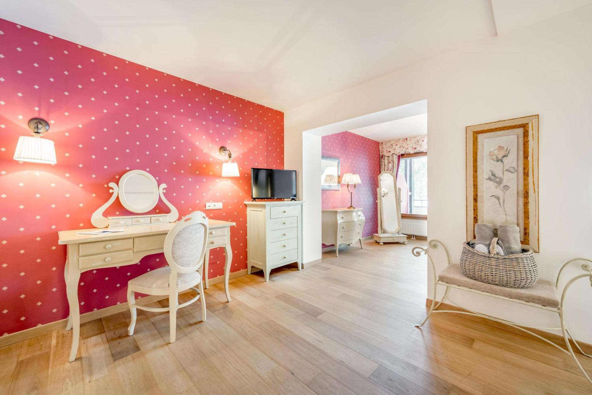 Royal Hotel Hinterhuber リスコネ エクステリア 写真