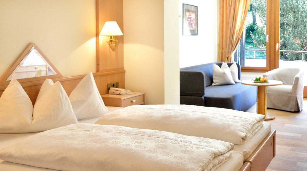 Royal Hotel Hinterhuber リスコネ エクステリア 写真